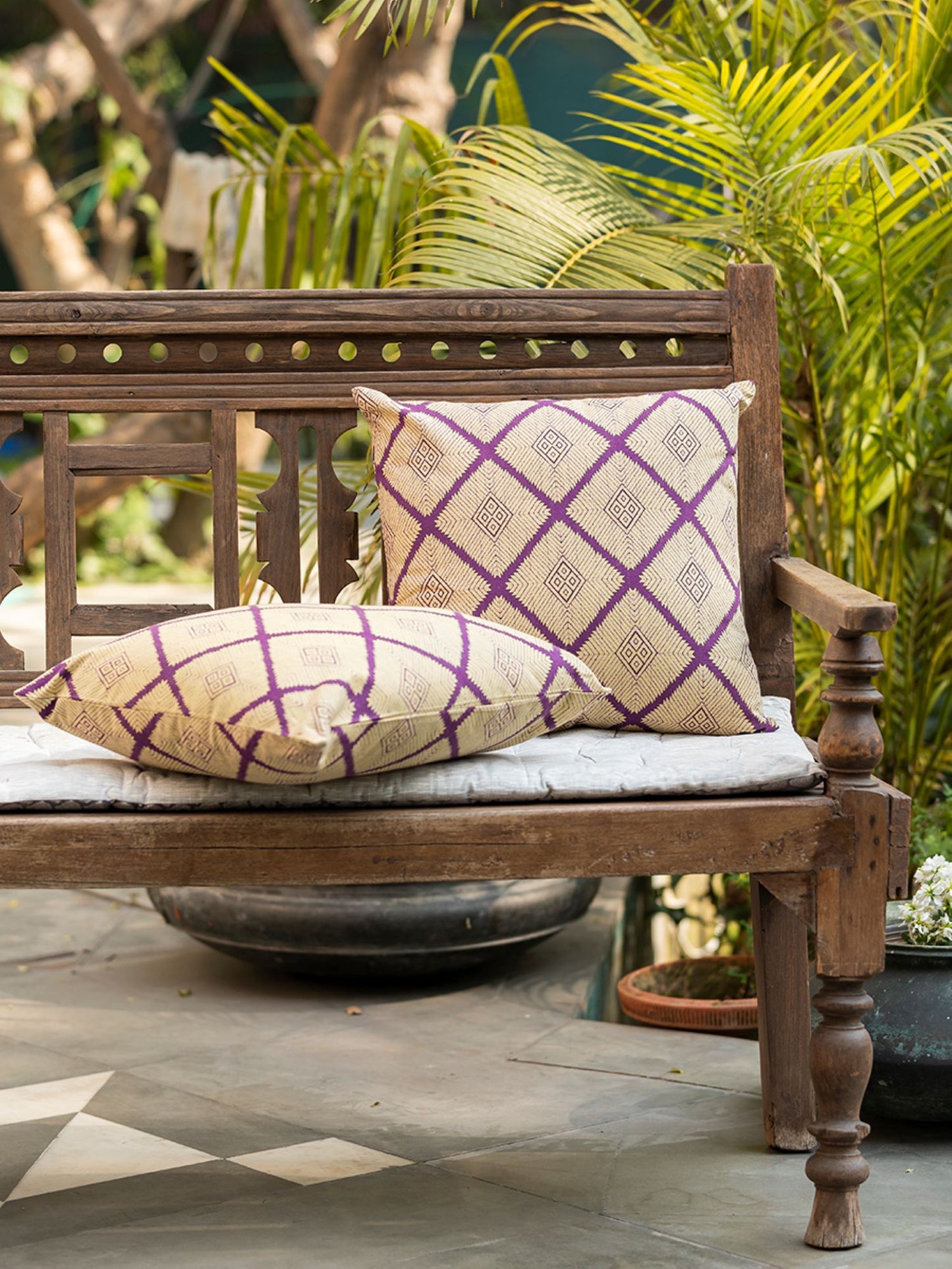 Cushion Cover : Aztec Purple