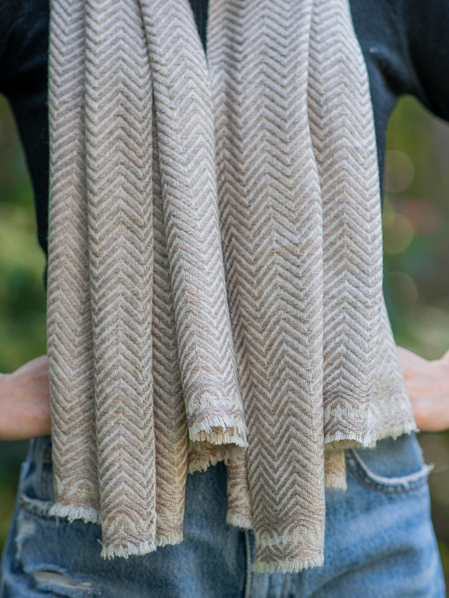 Soft Wool Stole : Zig Zag Beige