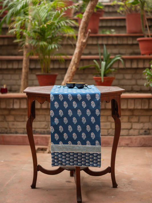 Table Runner : Agni Sapphire