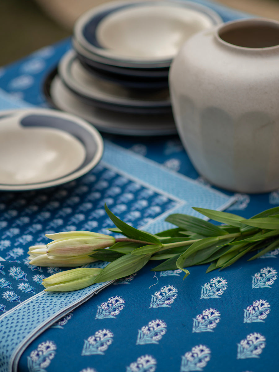 Table Cloth : Agni Sapphire