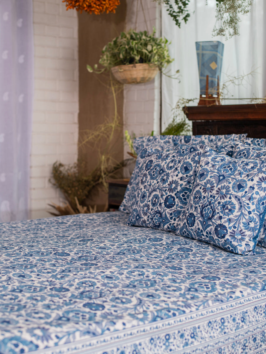 Bed Cover : Bellur Blue & White