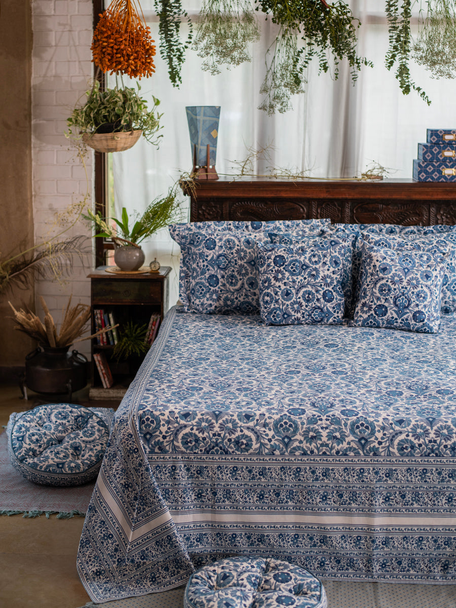 Bed Cover : Bellur Blue & White