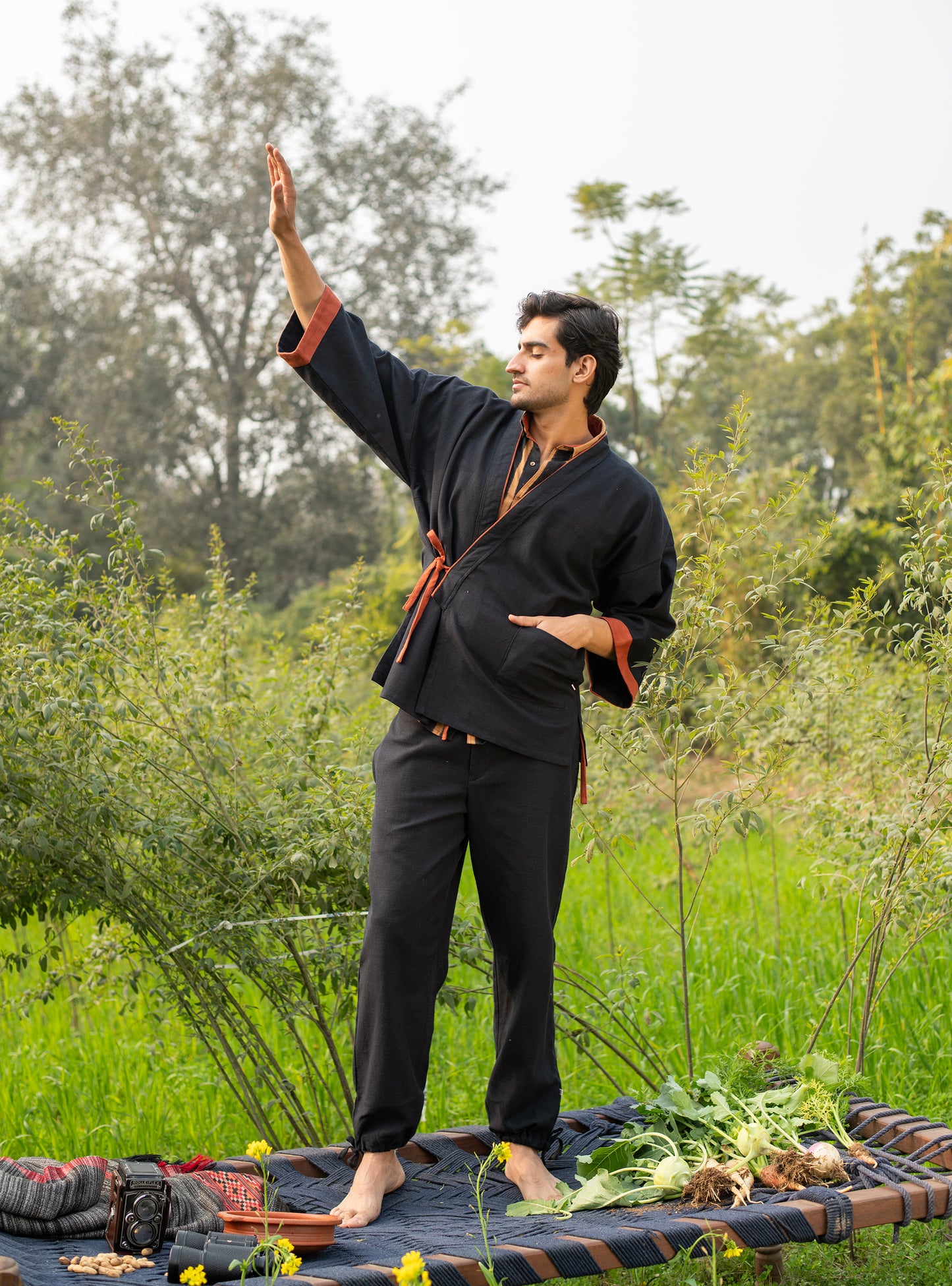 Mens Classic Kimono : Textured Black