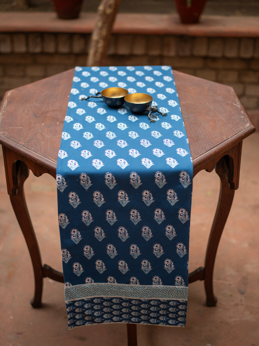 Table Runner : Agni Sapphire