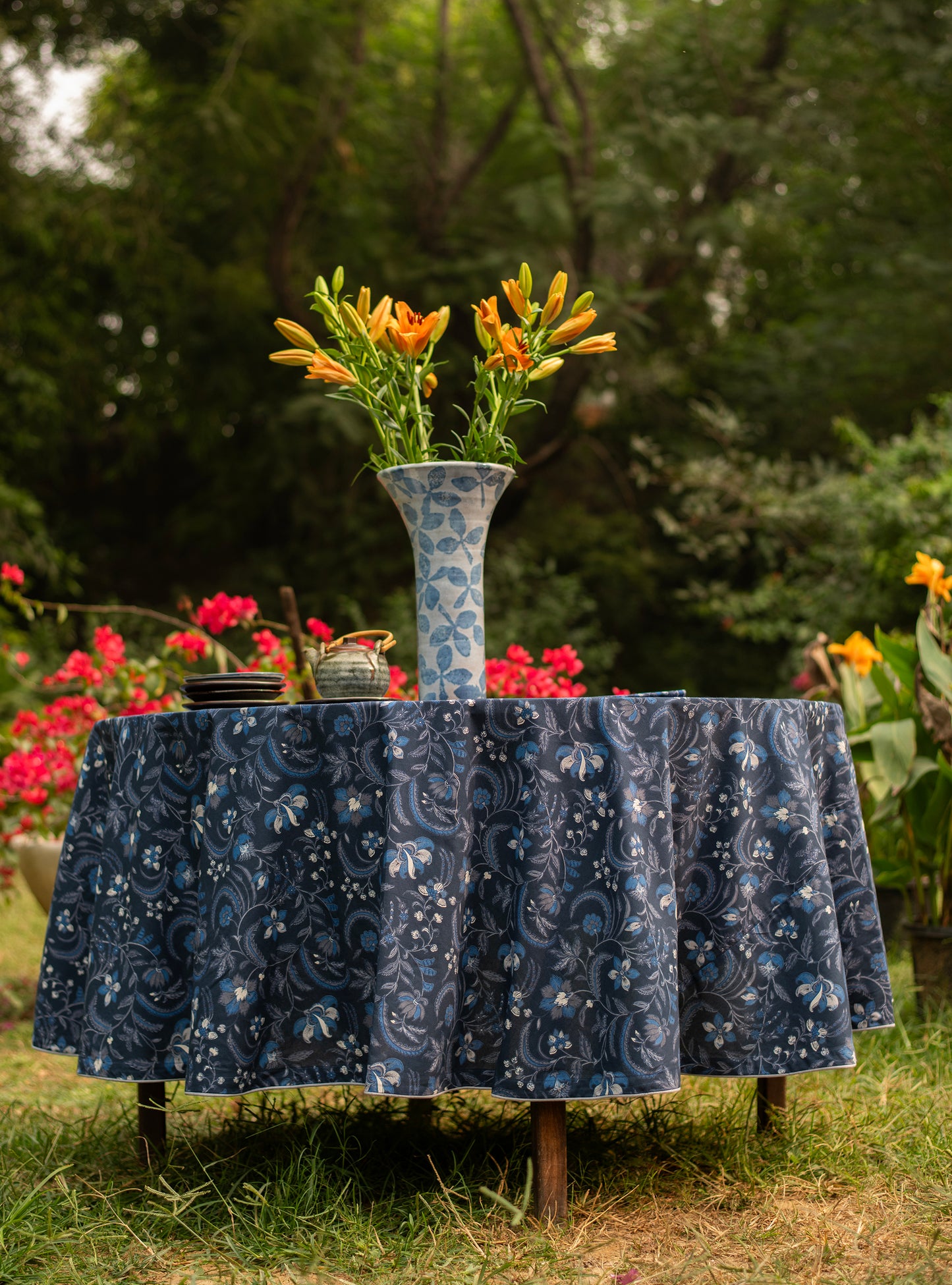 Round Table Cloth : Pulicat Indigo