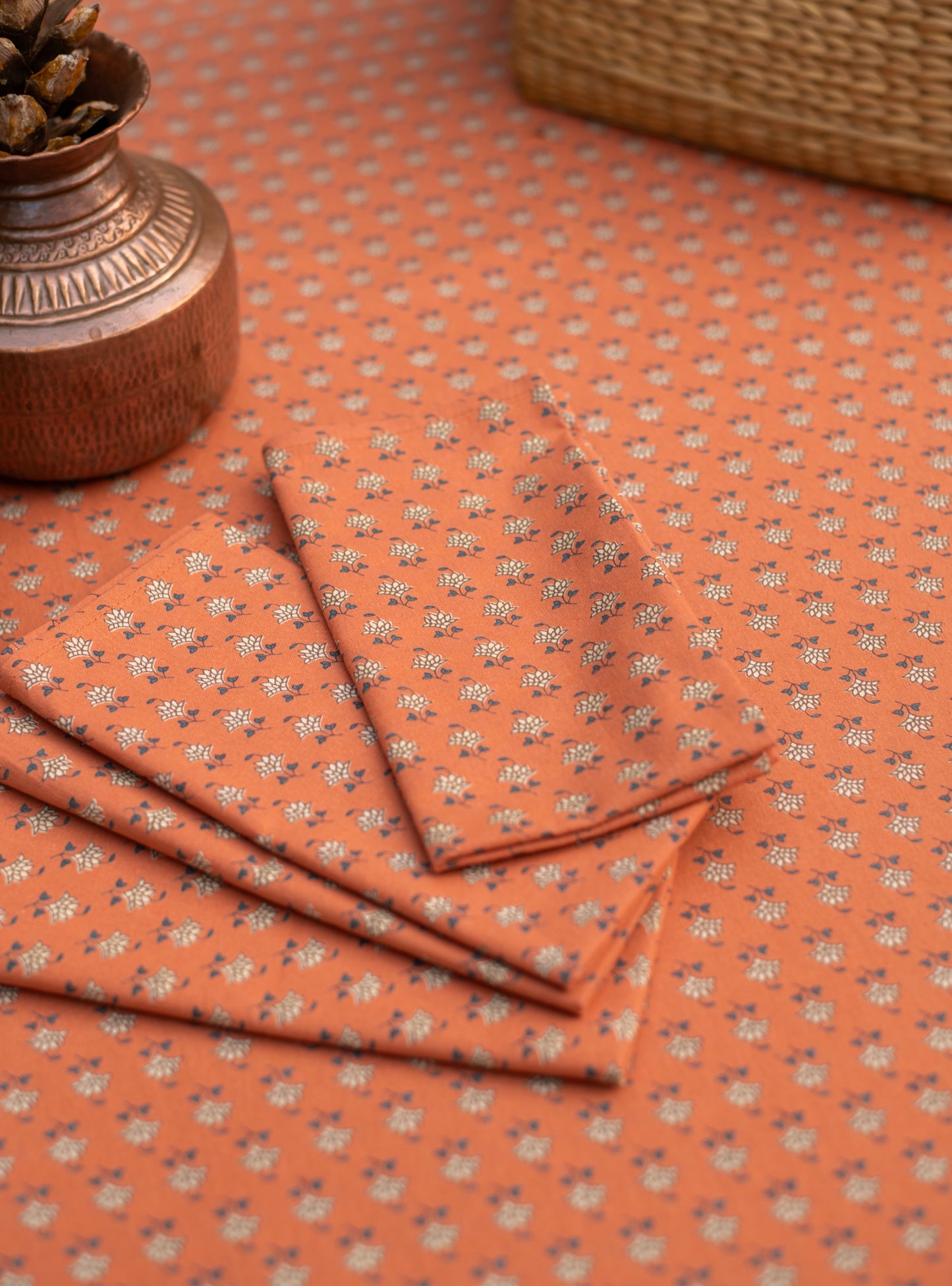 Round Table Cloth : Panna Brick