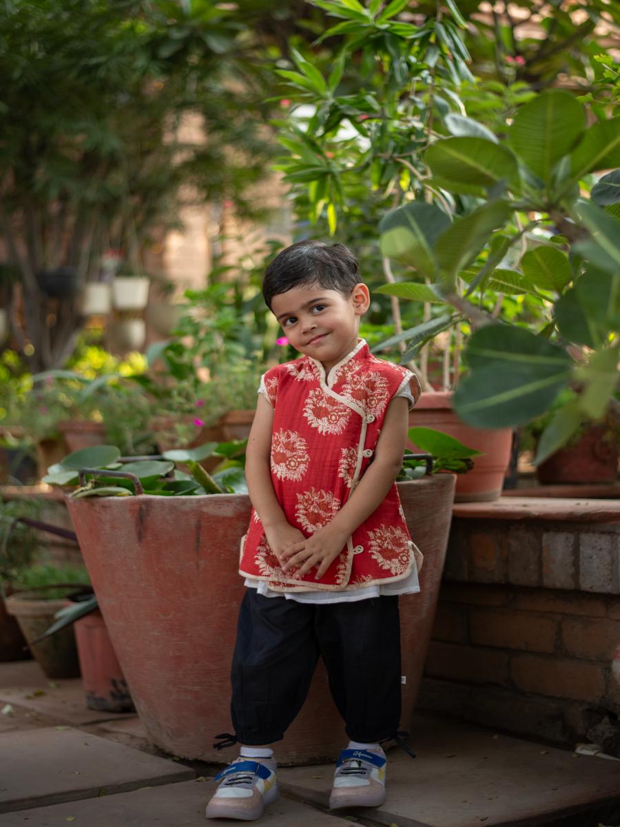 Kids Reversible Quilted Vest : Gulab Rust