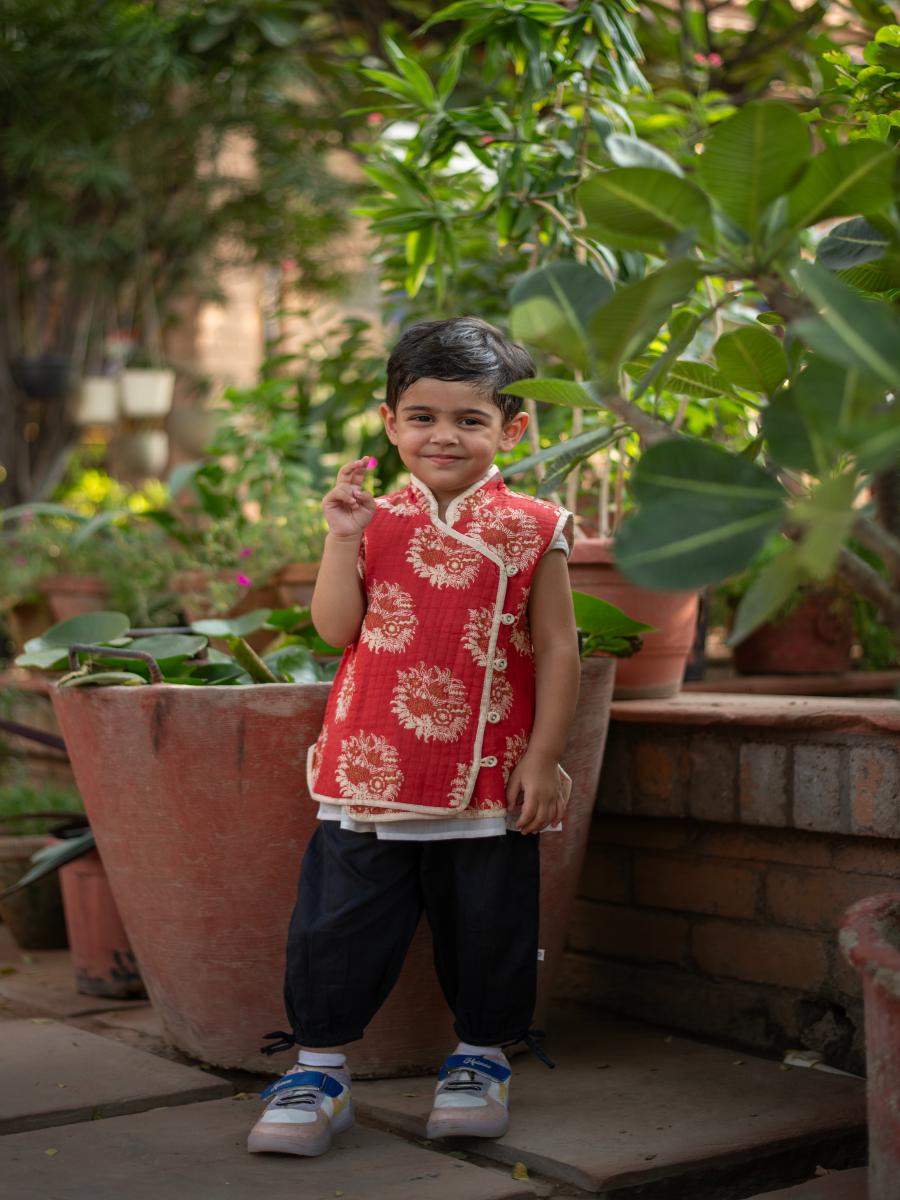 Kids Reversible Quilted Vest : Gulab Rust