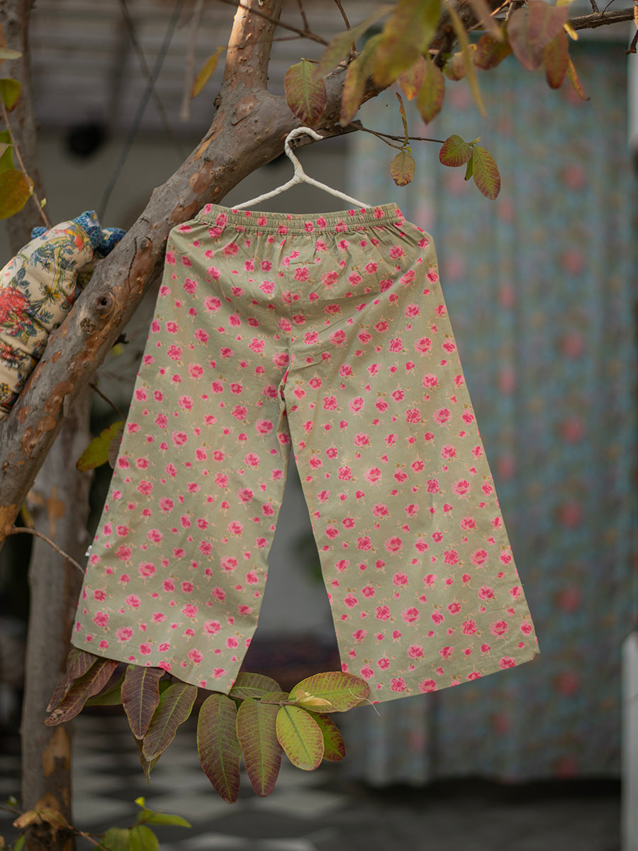 Kids Flouncy Pant : Cambric Mini Roses Sage