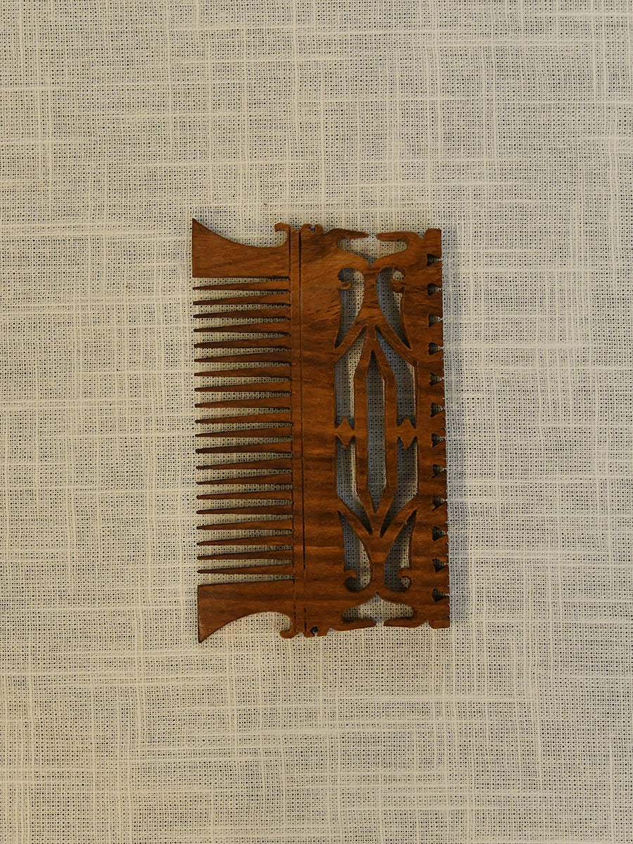 Wooden Craved Comb : Assorted