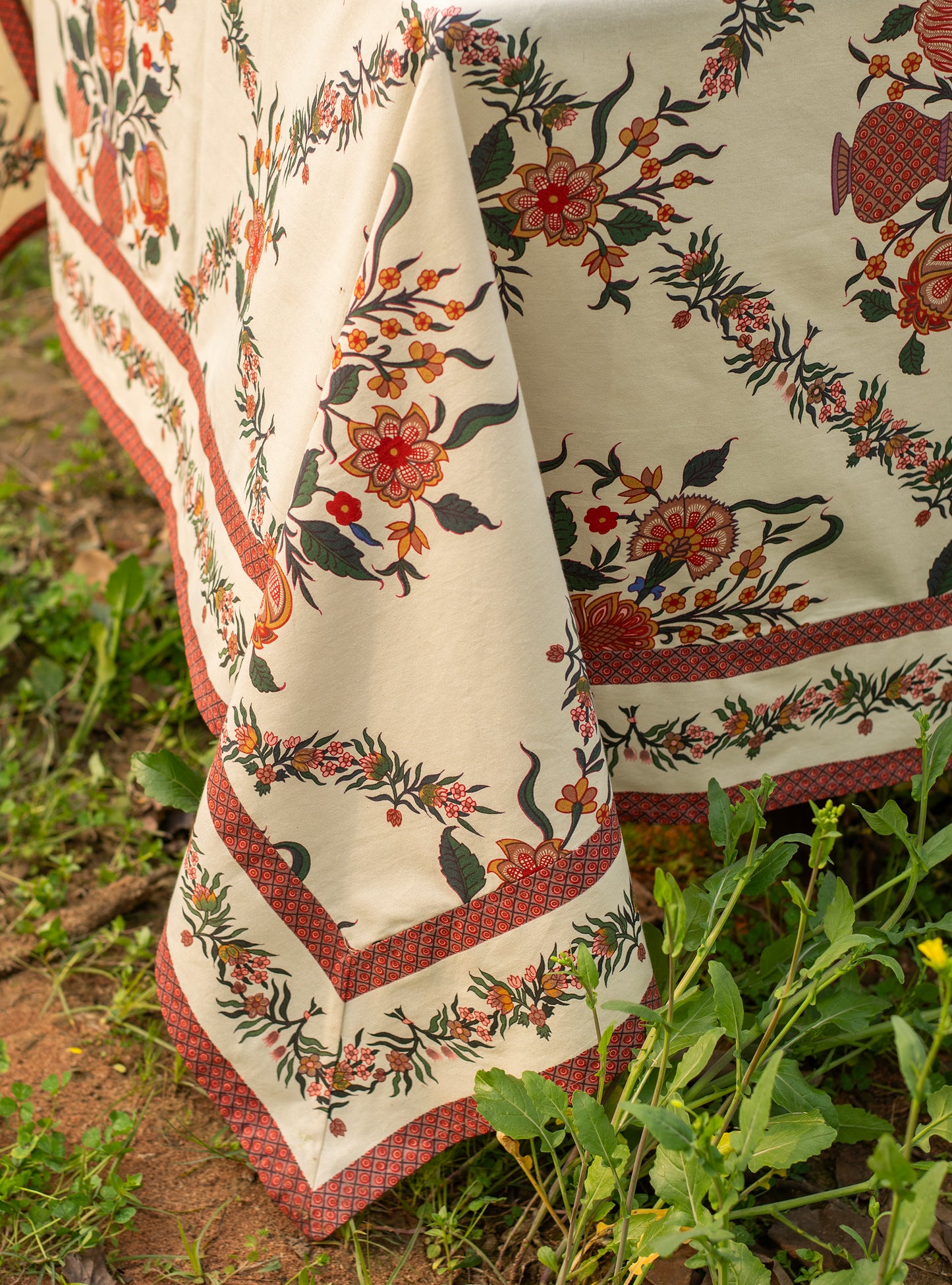 Table Cloth : Gamla Ivory