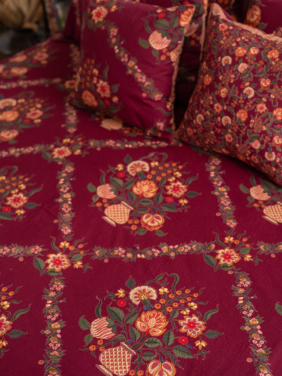 Bed Cover : Gamla Dark Cherry