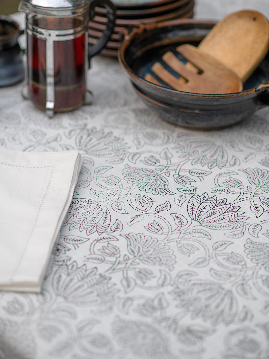 Table Cloth : Mysore Black White