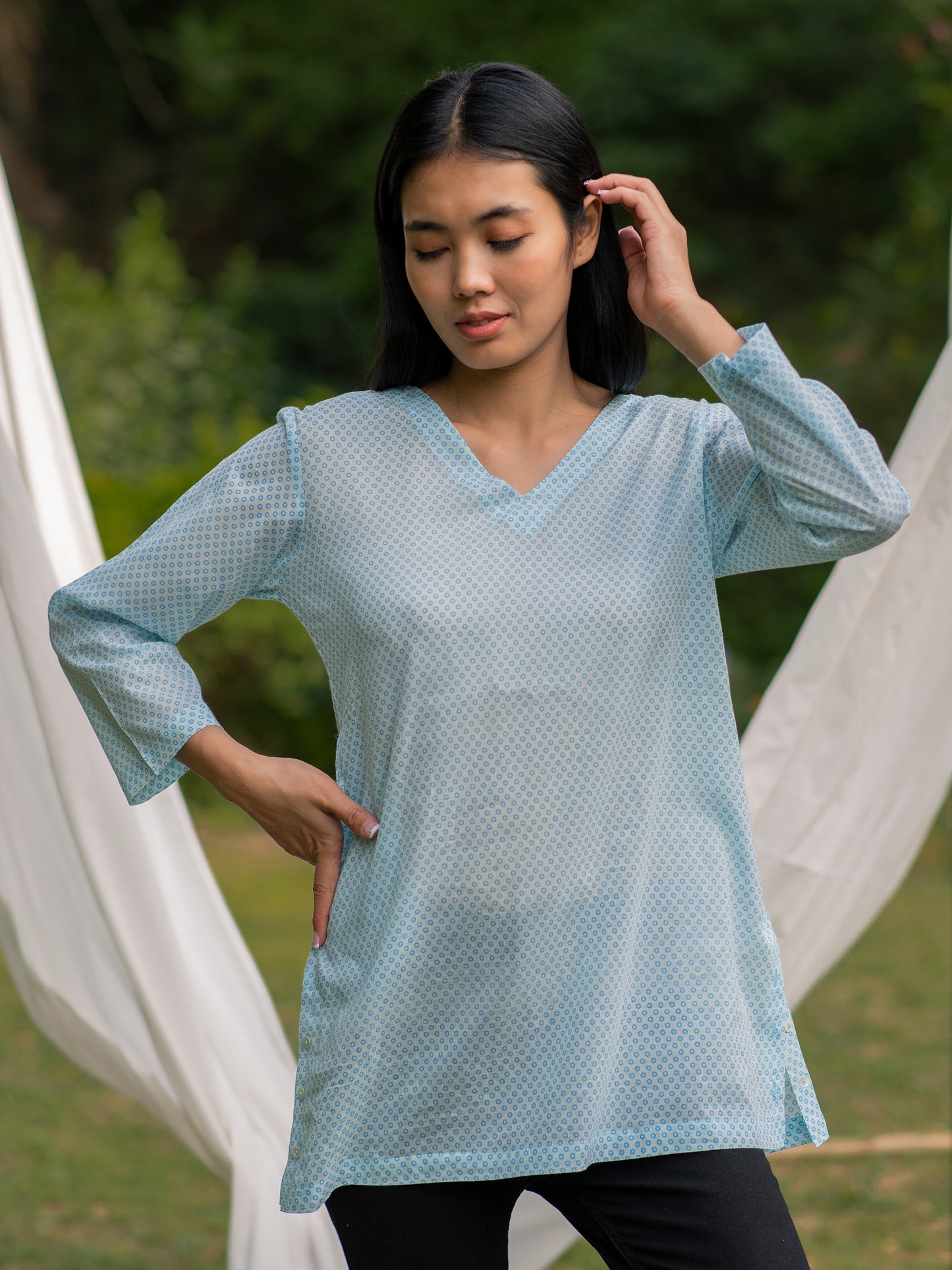 V Neck Tunic : Polka Dot Blue