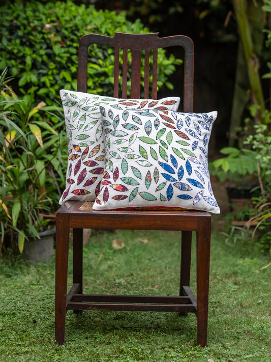 Green Cushion Cover : Scattered Leaf