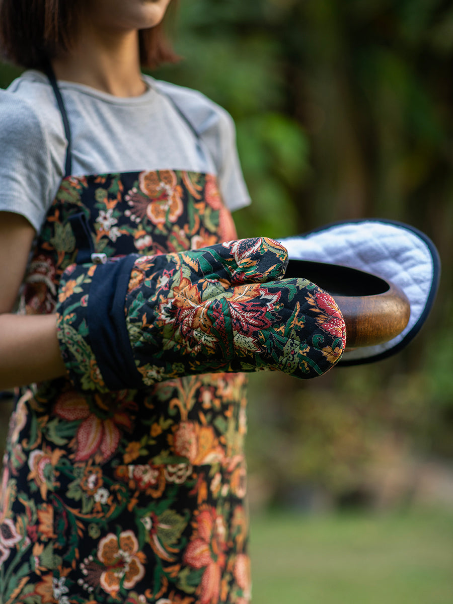 Oven Mitt : Tibet Black