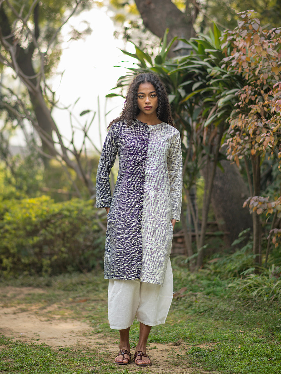 Button Kurta : Chikenfeet Black-Natural