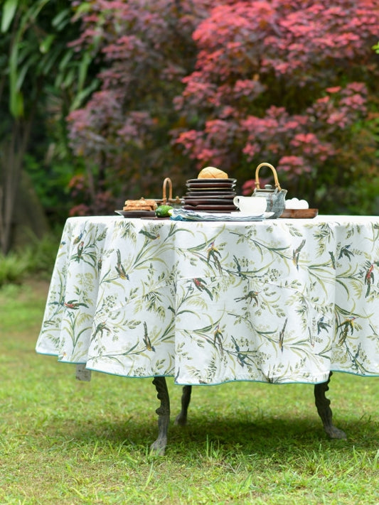 Round Table Cloth : Humming Bird Natural