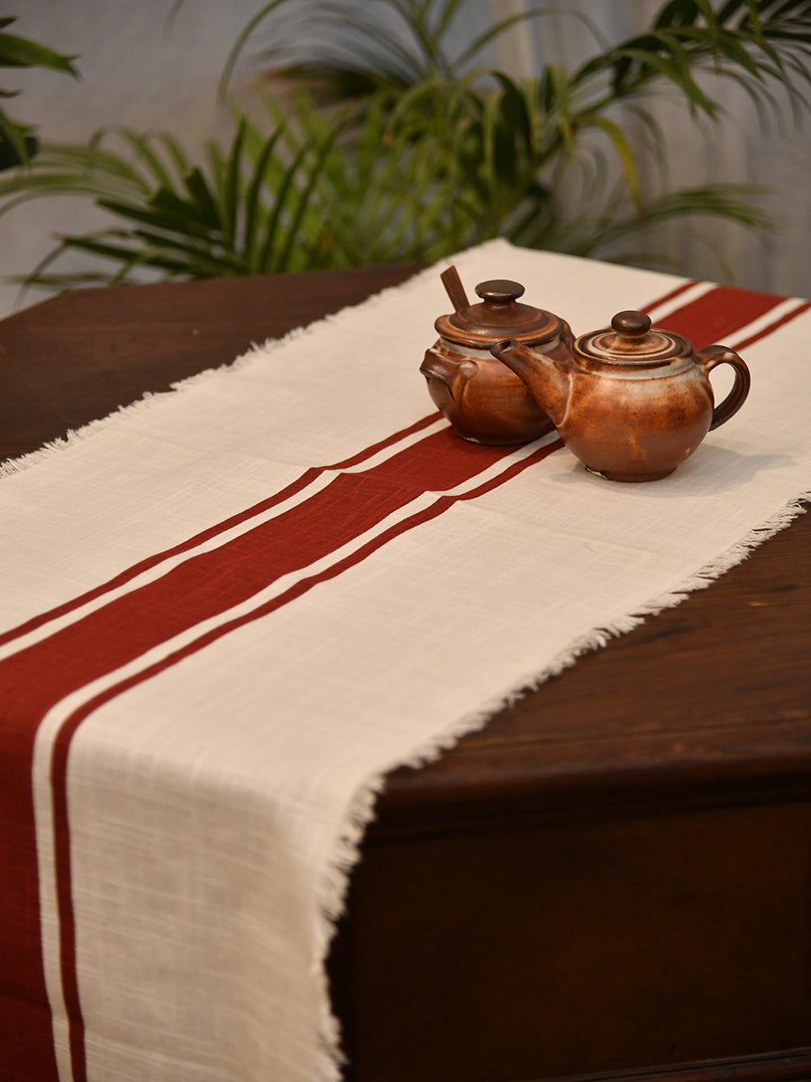 Table Runner : Stripe Red