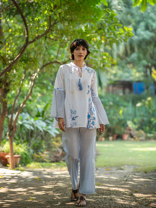 Jodhpur Top : Garden Horse White