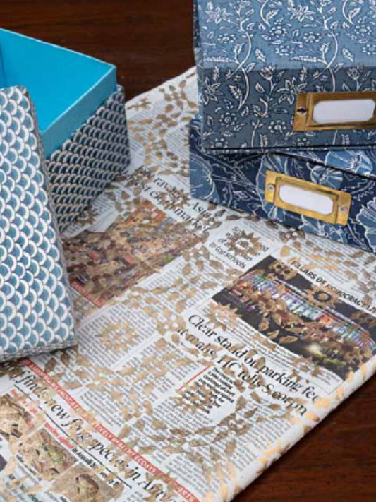 GIFT WRAP : PRINTED NEWSPAPER