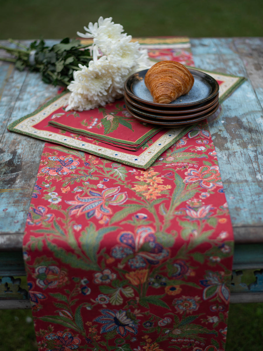 Table Runner : Hawaii Chilli