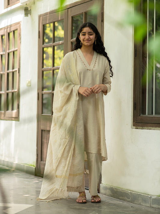 Kanan Kurta : Monga Silk