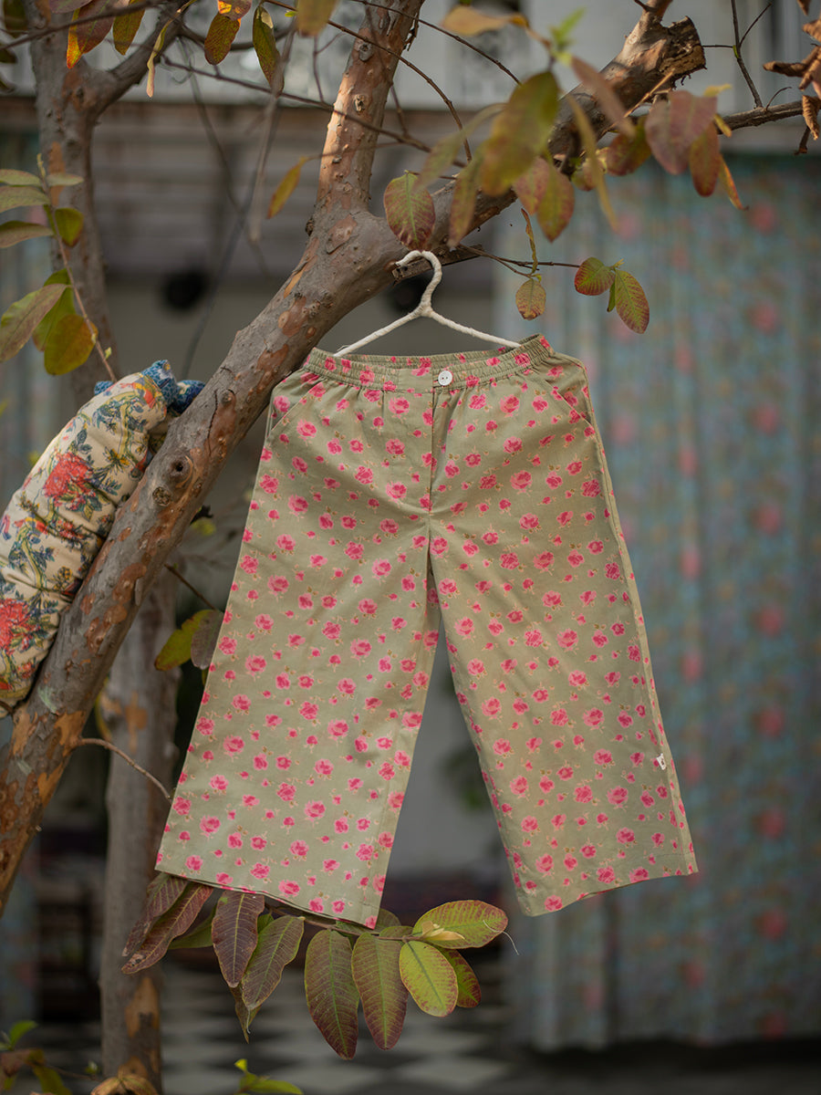 Kids Flouncy Pant : Cambric Mini Roses Sage