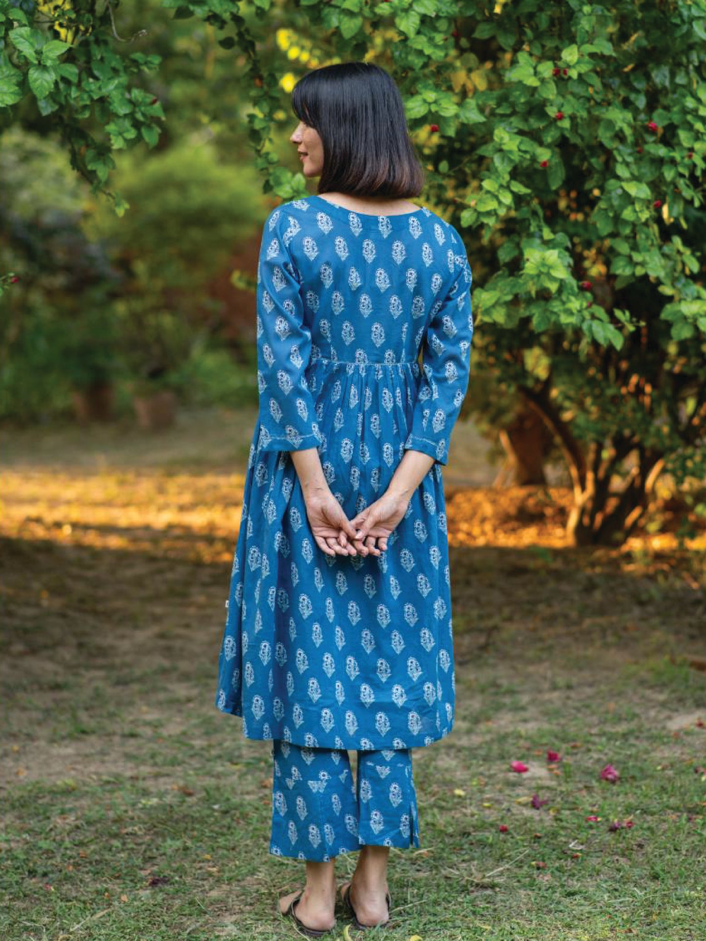 Noori Kurta (P) : Agni Sapphire