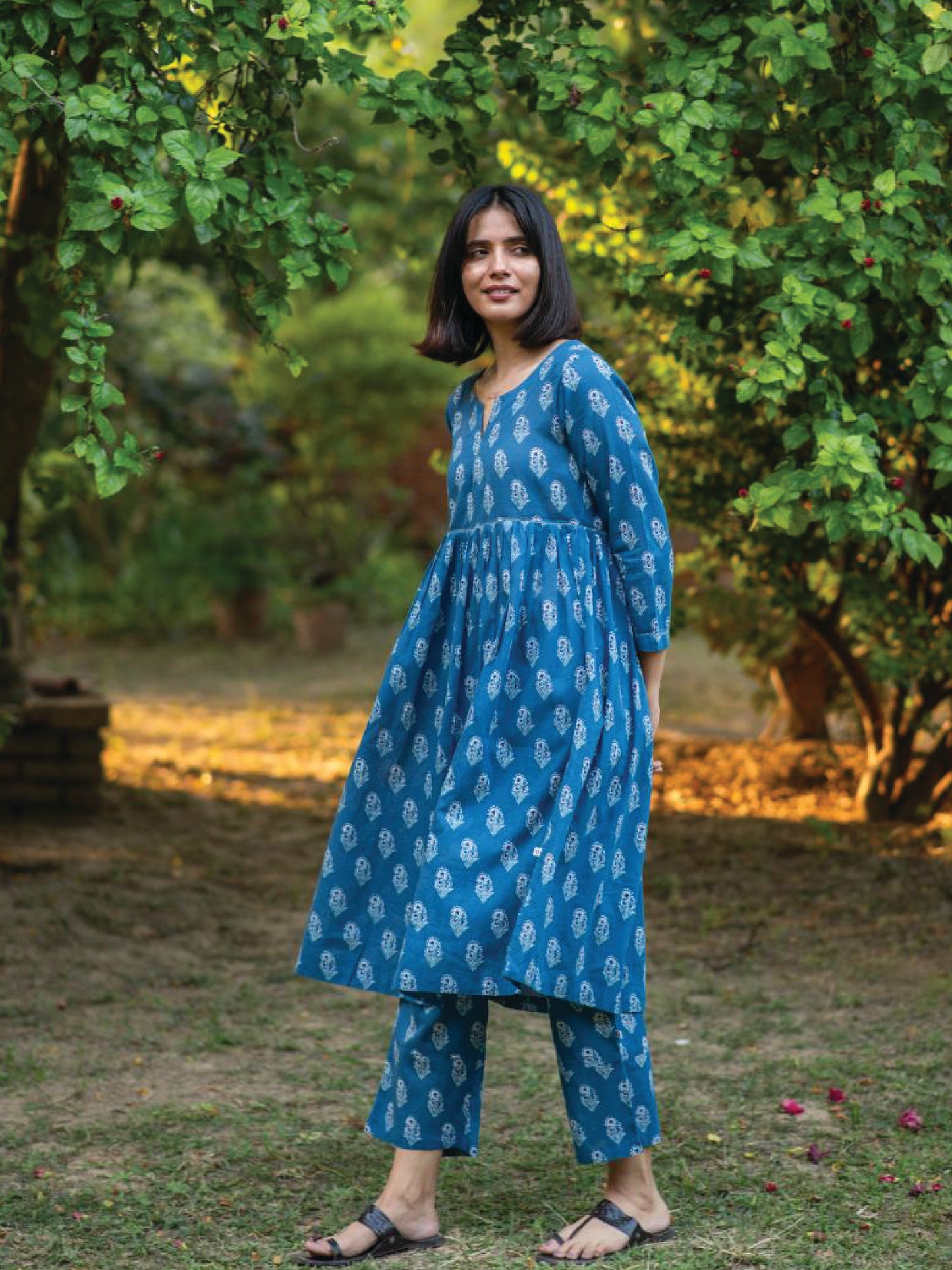 Noori Kurta (P) : Agni Sapphire