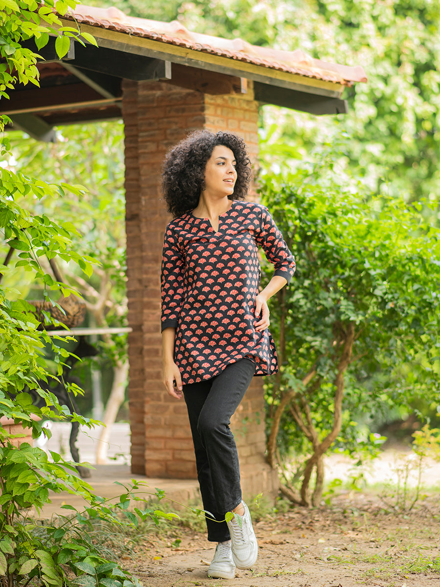 Tara Tunic : Pankha Black