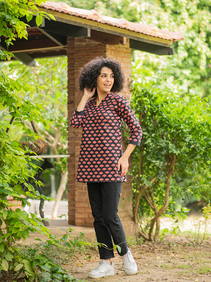 Tara Tunic : Pankha Black