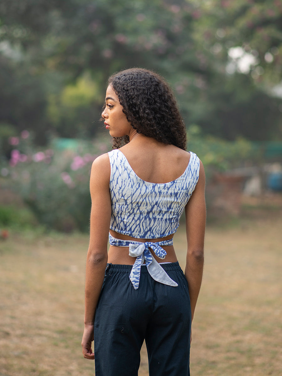 Zeenat Blouse : Waves Tie & Dye Indigo